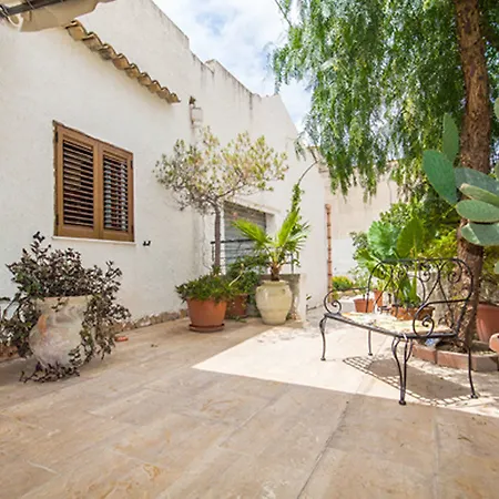 La Pergola Bed & Breakfast 4*