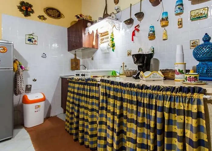 La Pergola 3* كوستوناتشي