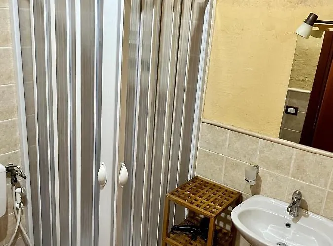 La Pergola فندق مبيت وإفطار كوستوناتشي