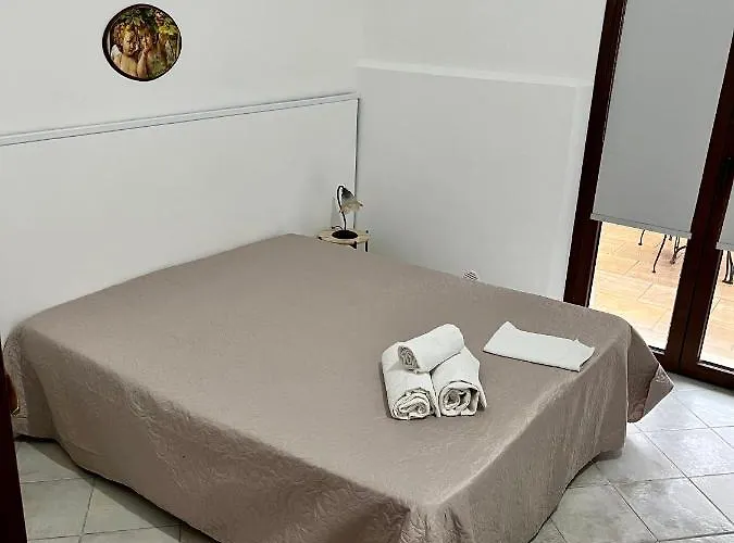 La Pergola 3* كوستوناتشي