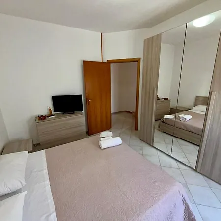 La Pergola 3* Кустоначи