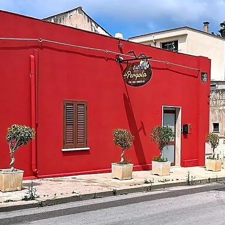 La Pergola Bed & Breakfast 4*