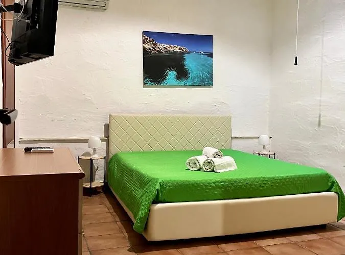 Couette-café La Pergola 4*